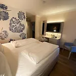 호텔 Safranberg & Sauna 3*
