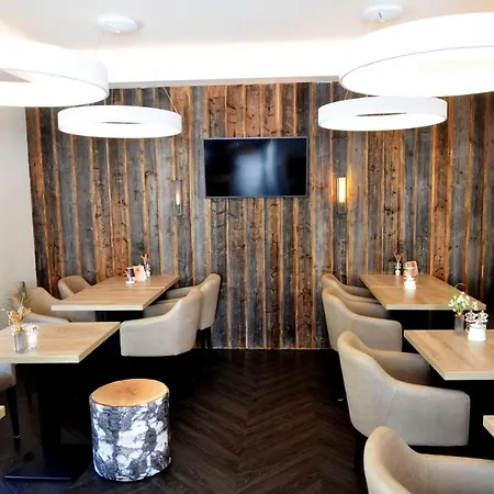 Safranberg & Sauna Hotel