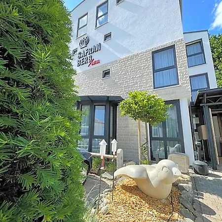 Safranberg & Sauna 3*